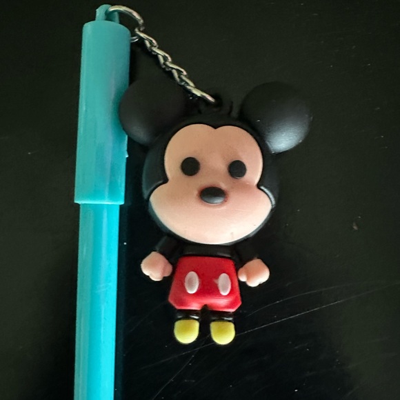 Minnie and Mickey gel pens - Picture 4 of 4